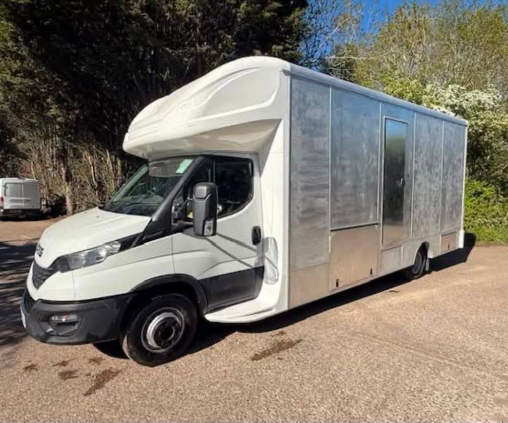 2022 Iveco 7.2T New Build Opportunity — Oakland Coachbuilders